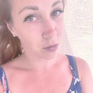 Meet your Posher, Casey